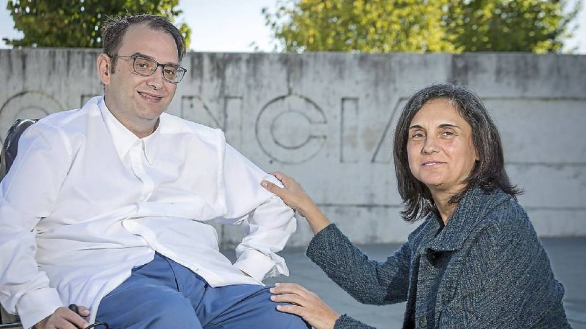 Miguel Ángel y Almudena Ramón en el Museo de la Ciencia.-Miguel Ángel Santos