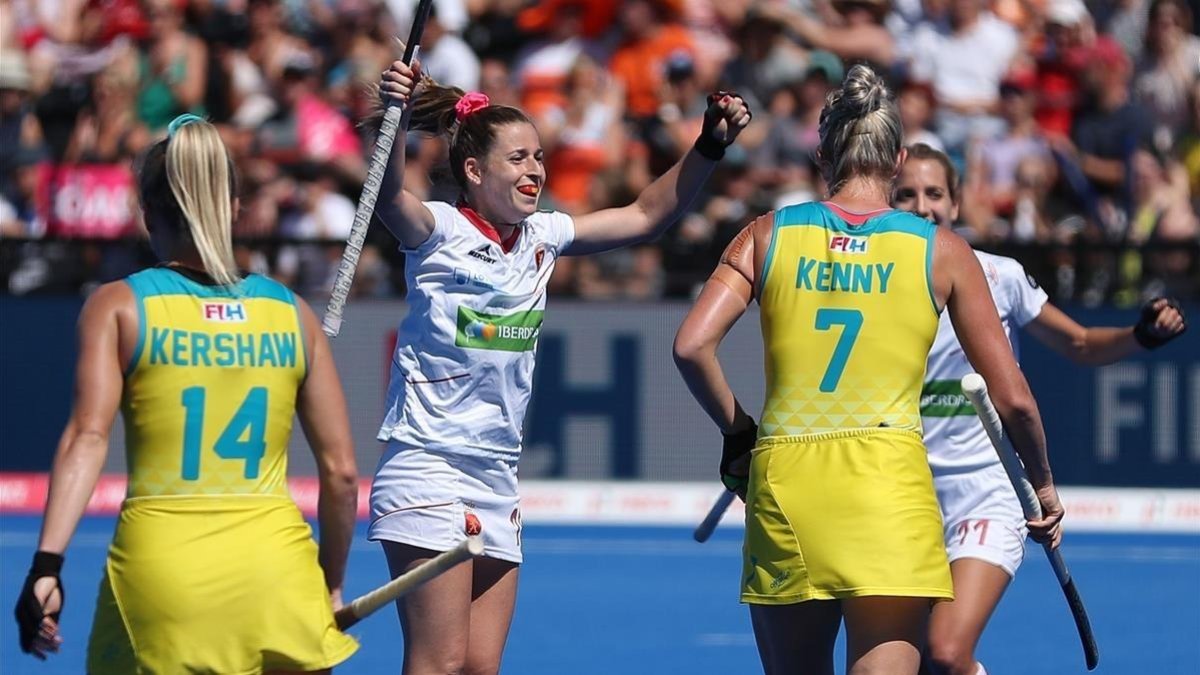 Berta Bonastre celebra el segundo gol de España ante Australia.-DANIEL LEAL-OLIVAS
