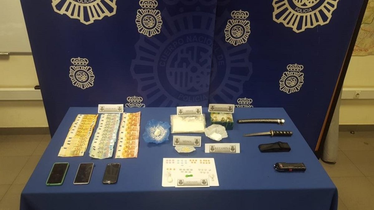 Material incautado en la operación.-POLICÍA NACIONAL