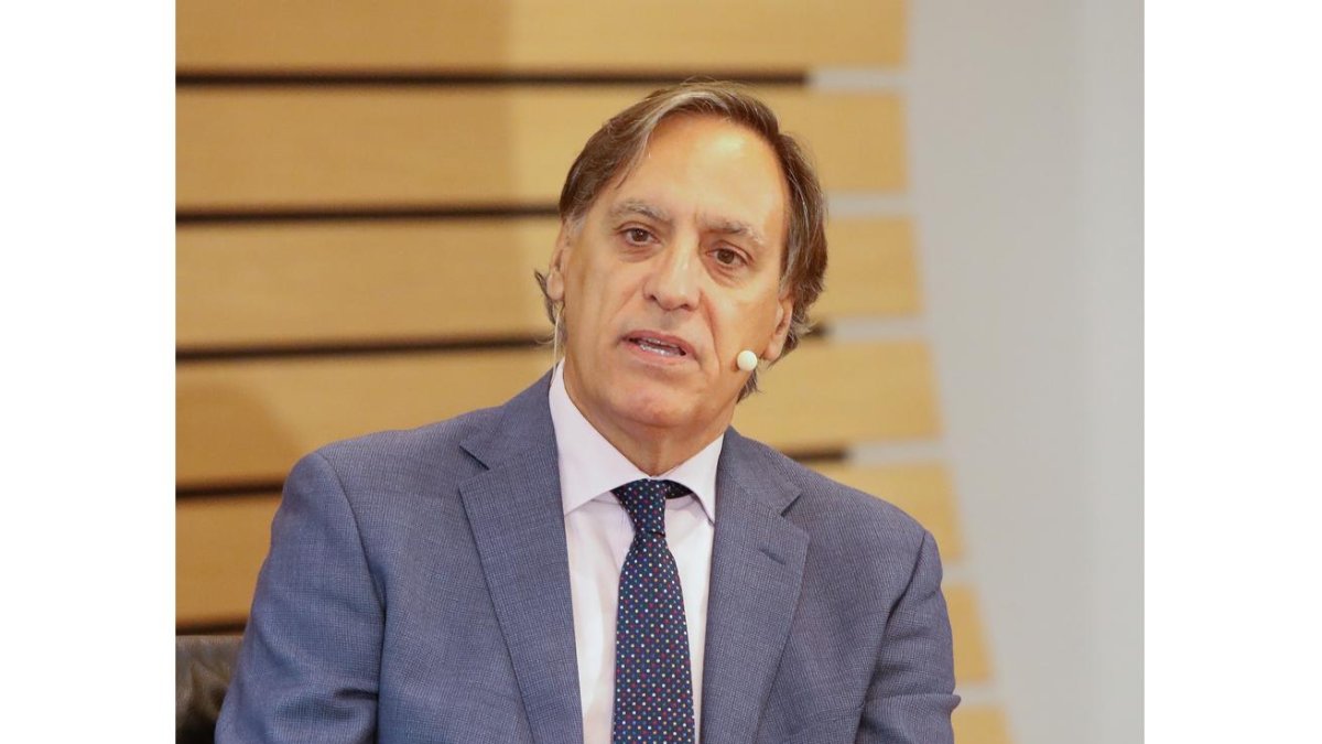 Carlos García Carbayo durante su intervención en el foro 'Somos Castilla y León'. / LOSTAU