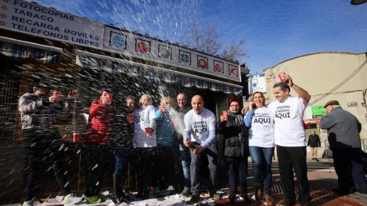 Segundo premio de la Lotería de Navidad vendido en la administración Los Futbolines de Medina del Campo-ICAL