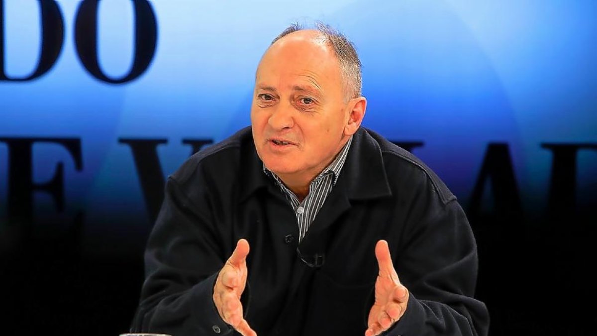 Faustino Temprano durante ‘La Quinta Esquina’, programa emitido en La 8 Valladolid.-J. M. LOSTAU