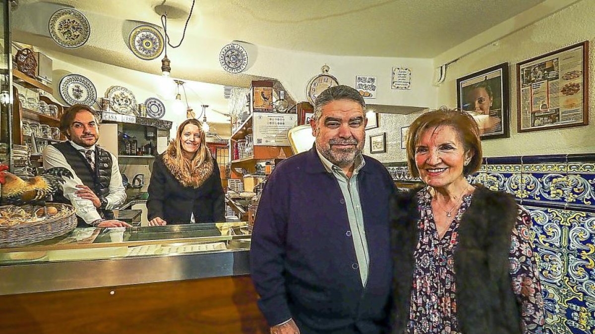 Ismael Vaquero, Maru Martínez, Tino Martínez y Gloria Gómez.-MIGUEL ÁNGEL SANTOS