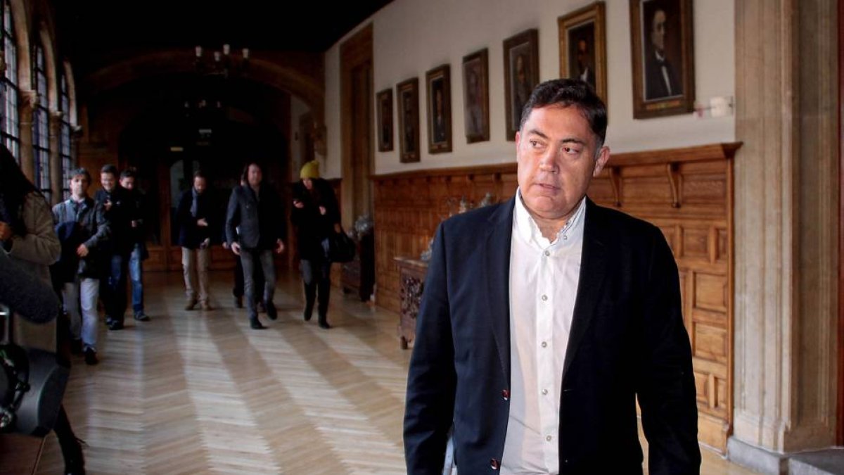 El expresidente de la Diputación de León, Marcos Martínez Barazón, regresa a la institución provincial tras salir de la cárcel de Soto del Real, imputado en la operación Púnica-Ical