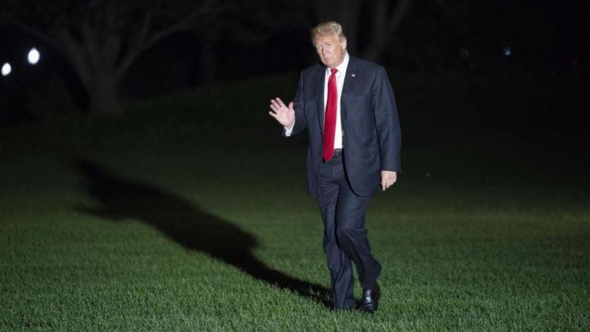 Trump a su regreso a la Casa Blanca tras su discurso en West Virginia.-EL PERIÓDICO/ ARCHIVO