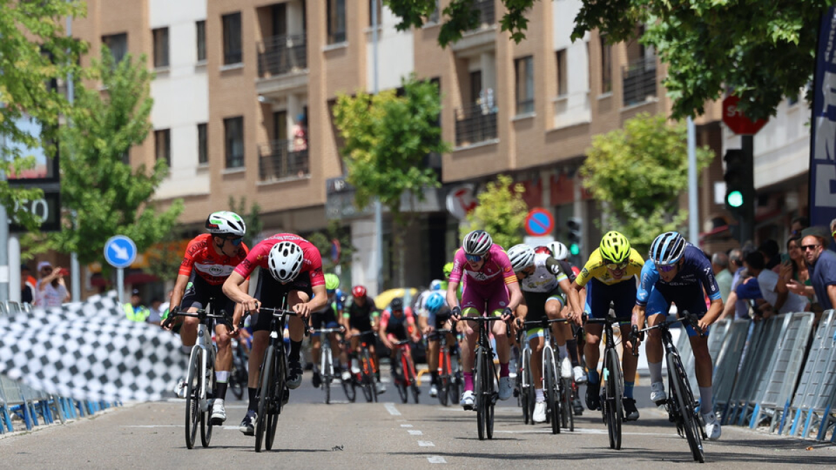 Una edición anterior de la Vuelta Cilista a Valladolid Junior, imagen de archivo. PHOTOGENIC