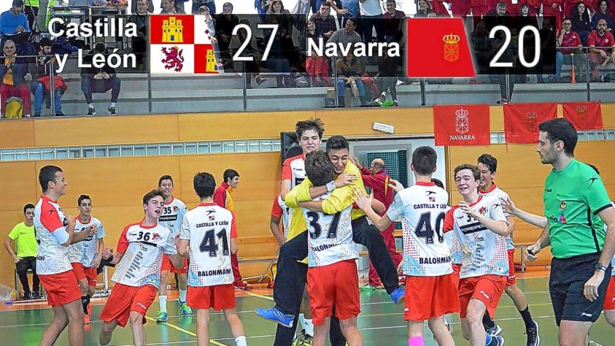 La selección de Castilla y León infantil celebra el pase a semifinales.-FCYLBM