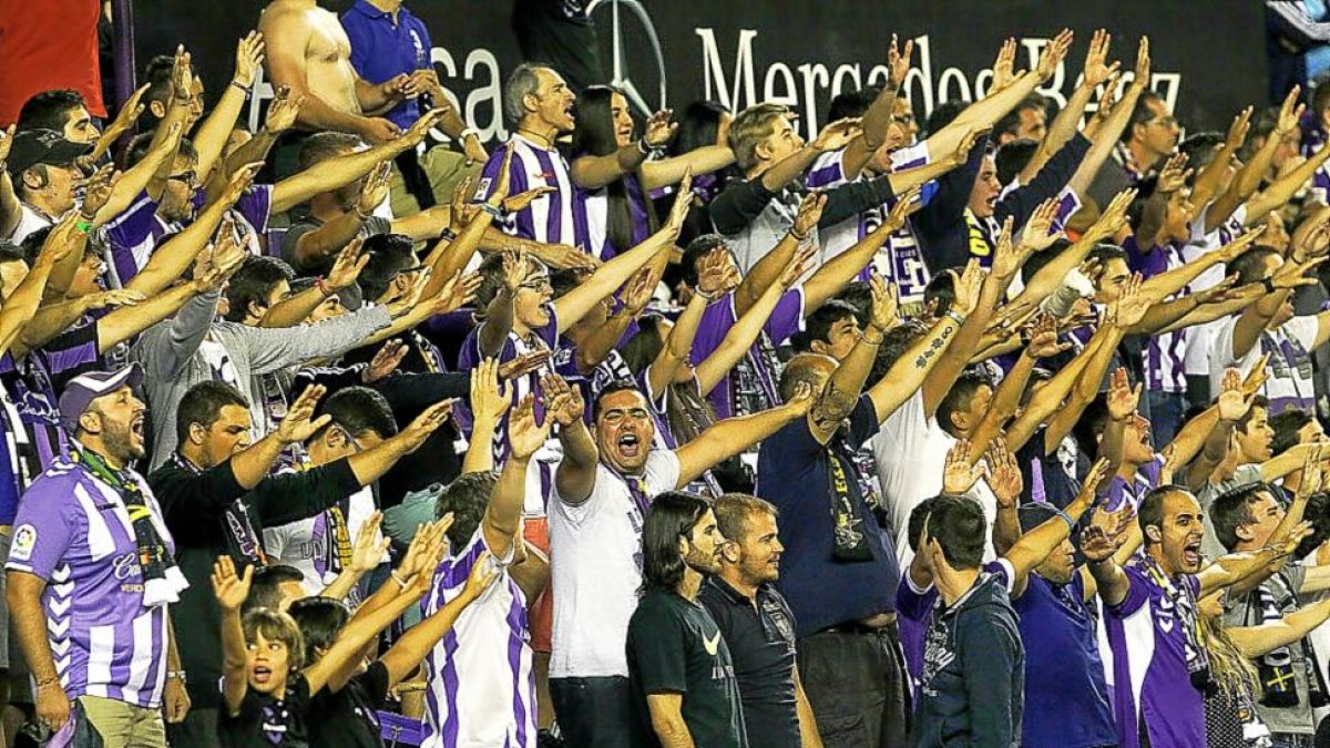 Ficionados blanquivioleta.-J.M.L