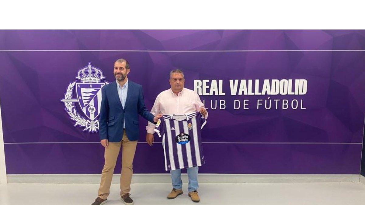 David Espinar en el estadio Zorrilla junto a Alfonso González. / G. VELASCO