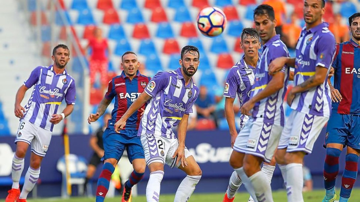 Guitián, Lichnovsky, Moyano y Leão.-A. PRESS