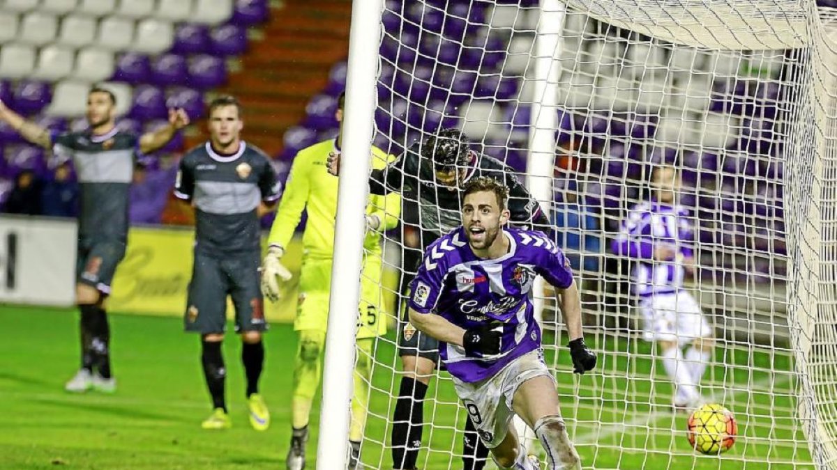 Rodri celebra el empate frente al Elche (1-1) en la primera vuelta.-M. ÁNGEL SANTOS