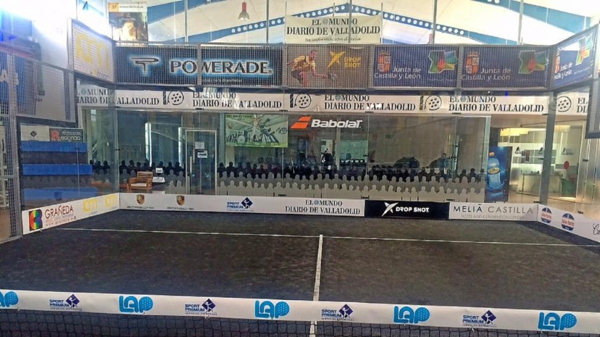 La pista central de Padeld10z, vestida para la Final Four.-E. M.