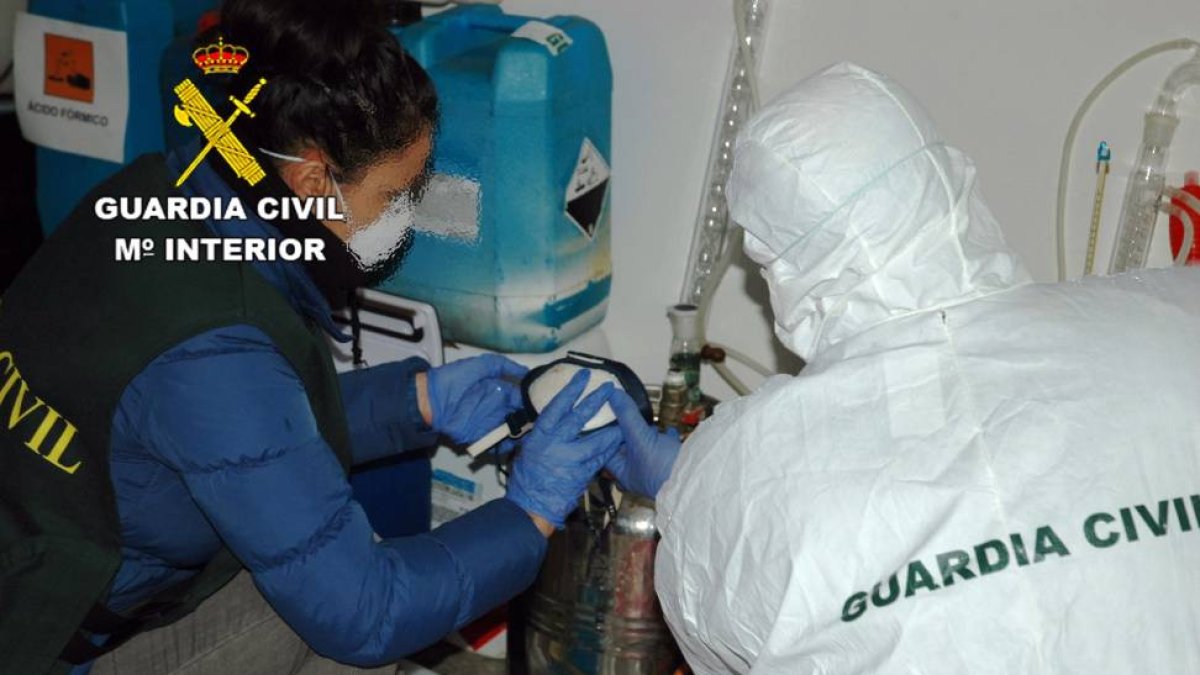 Catorce detenidos y desmantelado el primer laboratorio de speed en Castilla y León, ubicado en Valdefinjas (Zamora)-Ical