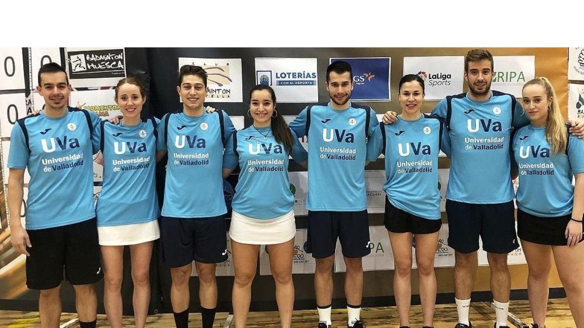La plantilla del UVa en la localidad navarra de Estella.-EL MUNDO