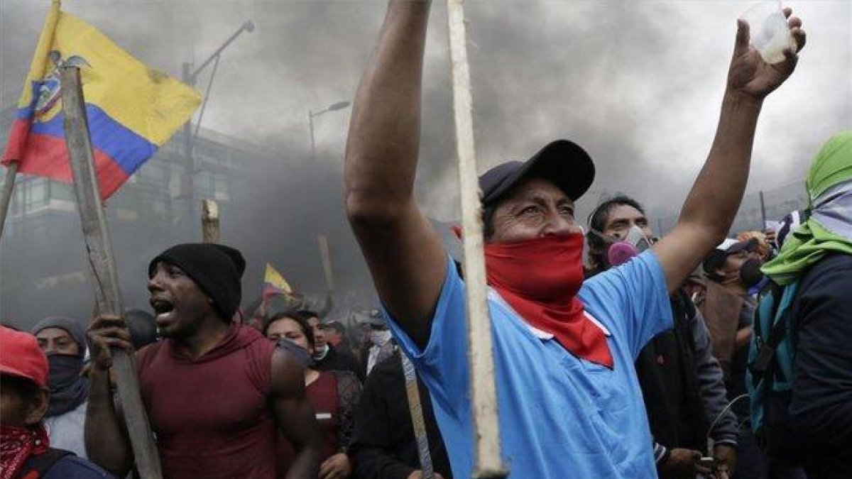 Protestas de grupos indígenas en Ecuador.-AP