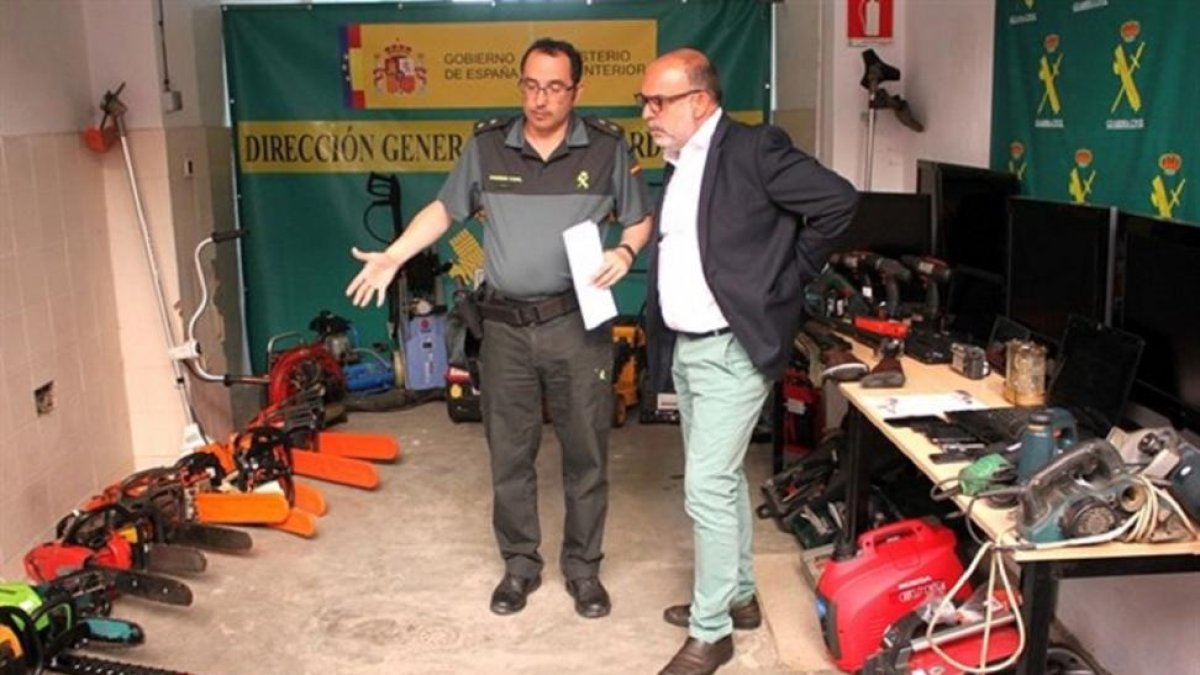 El subdelegado del Gobierno en Soria, Miguel Latorre y el teniente coronel jefe de la Comandancia de Soria, Andrés Velarde-CET