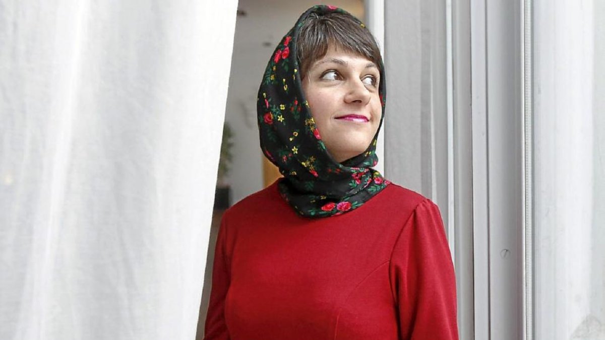 La cineasta iraní Ida Panahandeh, ayer, tras presentar su película ‘Nahid’ en la Seminci.-J.M. Lostau