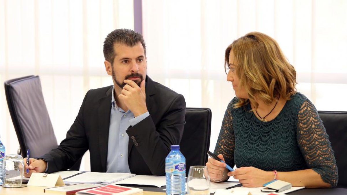 El portavoz del Grupo Socialista, Luis Tudanca, durante la reunión de la Junta de Portavoces para organizar la actividad parlamentaria.-ICAL