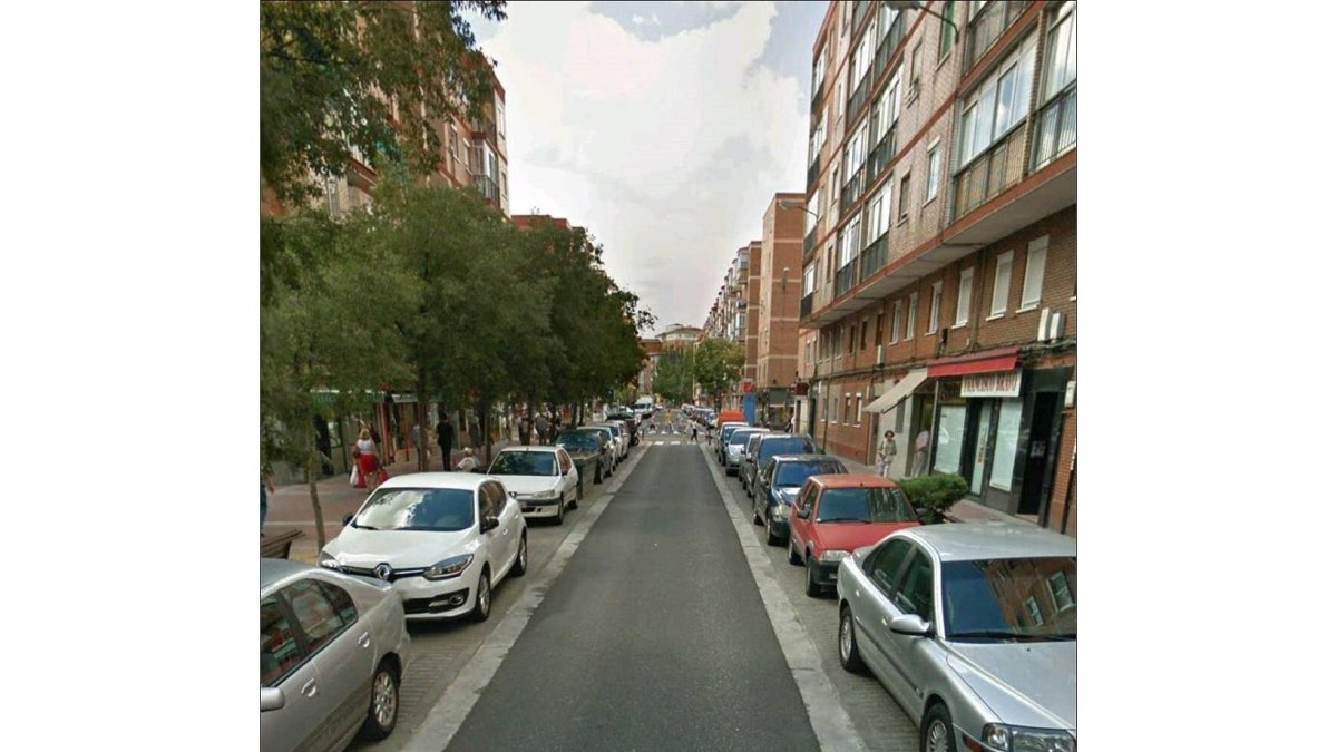 Calle en la que sucedieron los hechos.-@PoliciaVLL