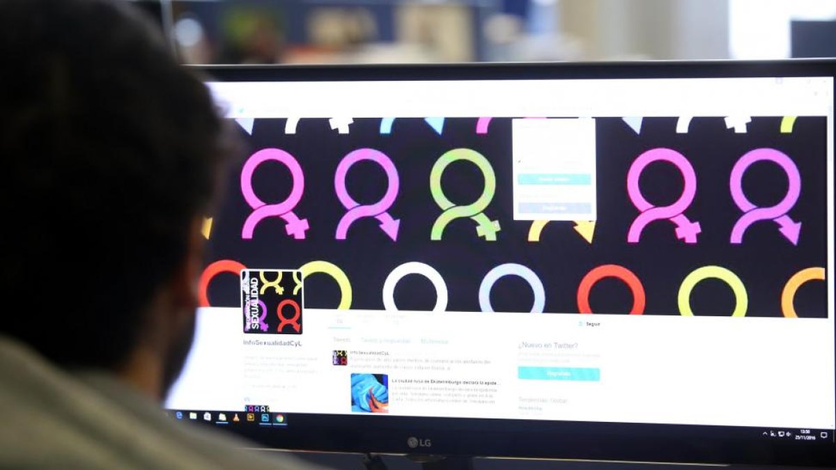 Perfil de Twitter del Servicio de Asesoramiento en materia de sexualidad de Junta.-ICAL