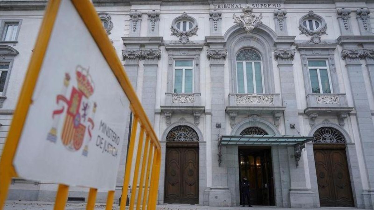 Edifico del Tribunal Supremo en Madrid.-EL PERIÓDICO