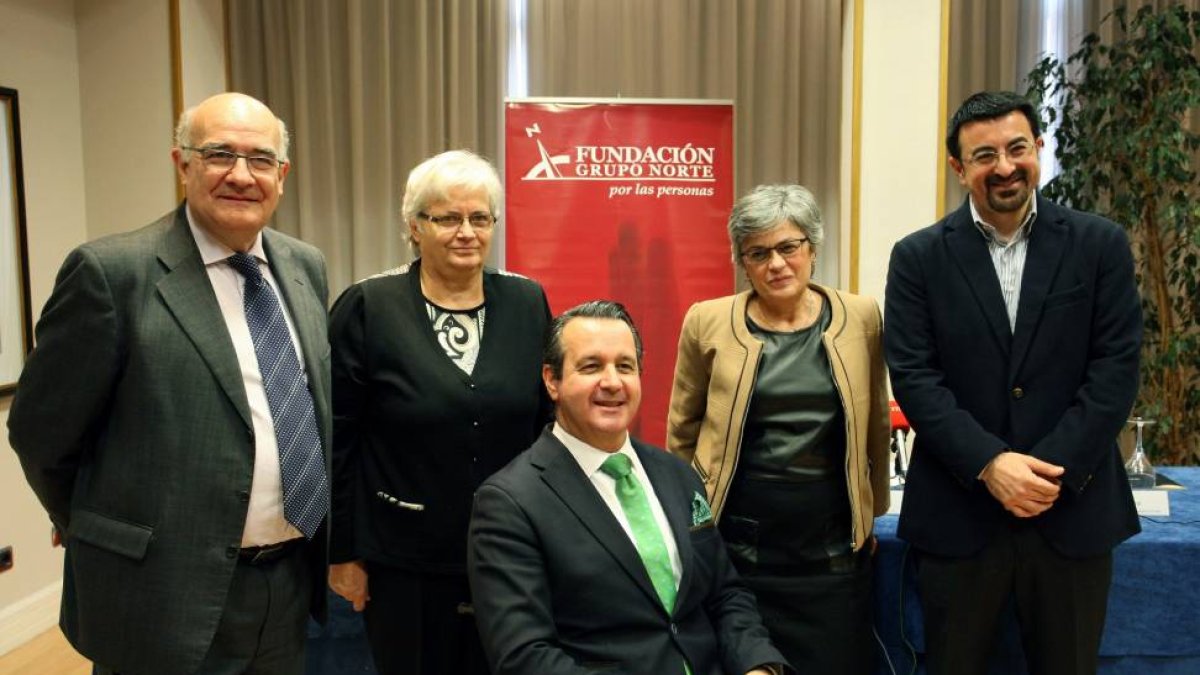 (I a D) Javier Ojeda, María Teresa Rodríguez, Ignacio Tremiño, Marçia Belén Meyer y Borja Doval-Ical