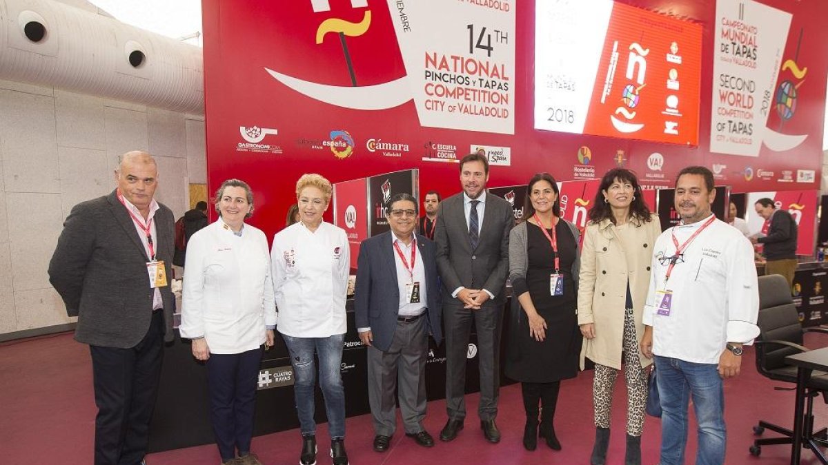 Momento de la inauguración oficial del Concurso Nacional de Pinchos.-ICAL