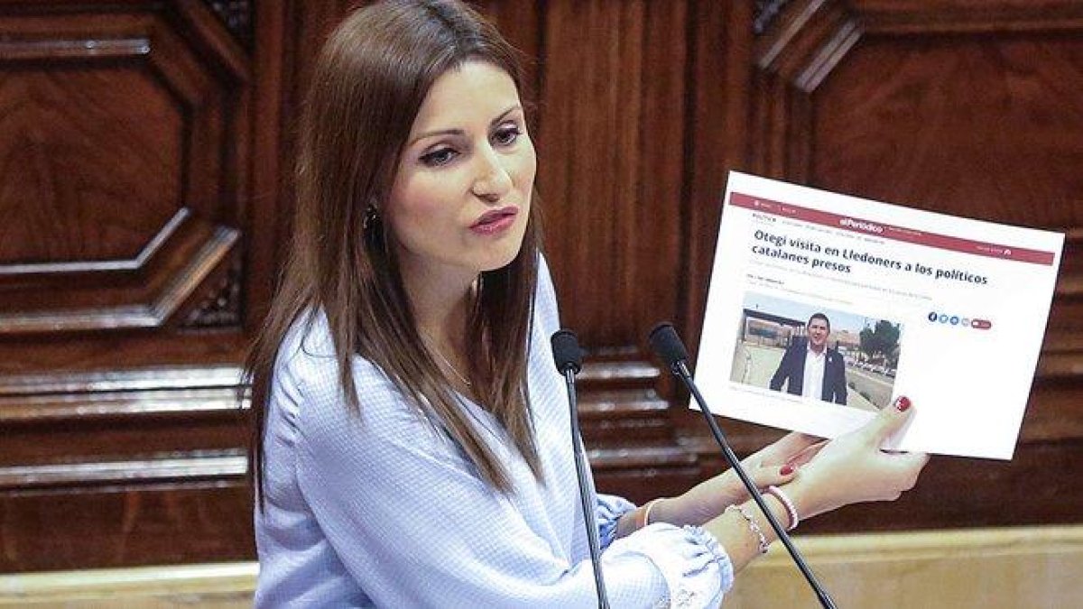 Lorena Roldán, en una sesión del Parlamento catalán.-DANNY CAMINAL