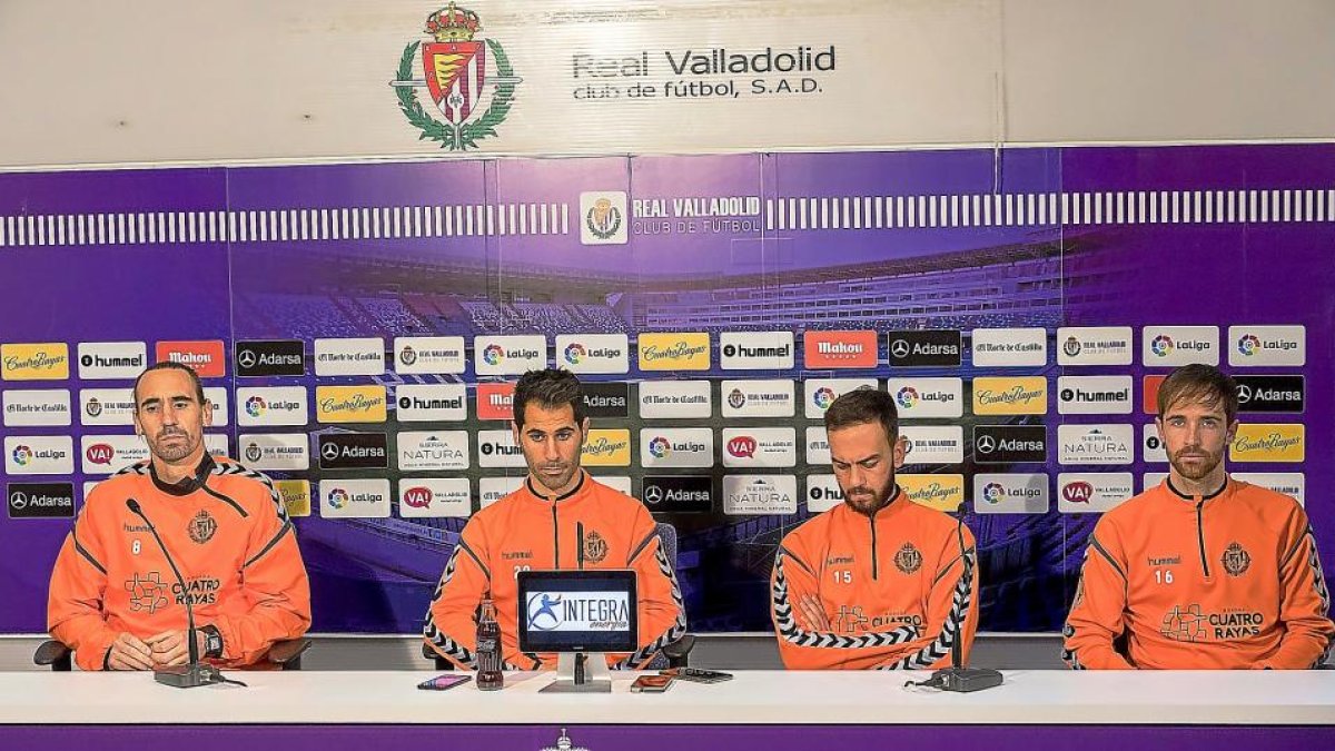 Borja, Moyano, Deivid y Míchel, durante la rueda de prensa común programada por el club.-PABLO REQUEJO