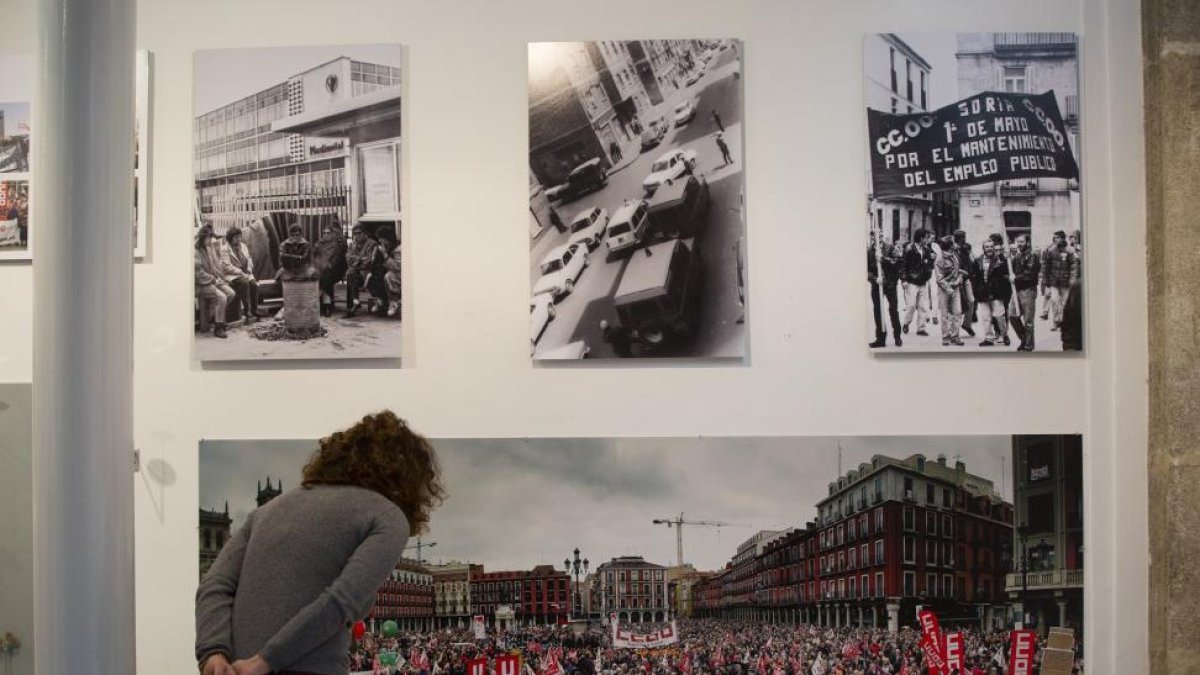 La muestra itinerante organiza por el Ateneo Cultural Jesús Pereda con motivo de los 40 años de CCOO llega a Valladolid-Ricardo Muñoz / ICAL