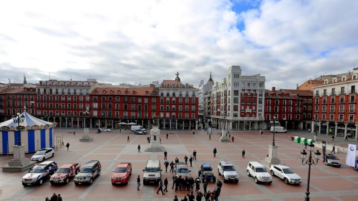 Salida de la ACV Sahara Adventure Valladolid-Marruecos, que recorrerá 4.000 kilómetros-ICAL