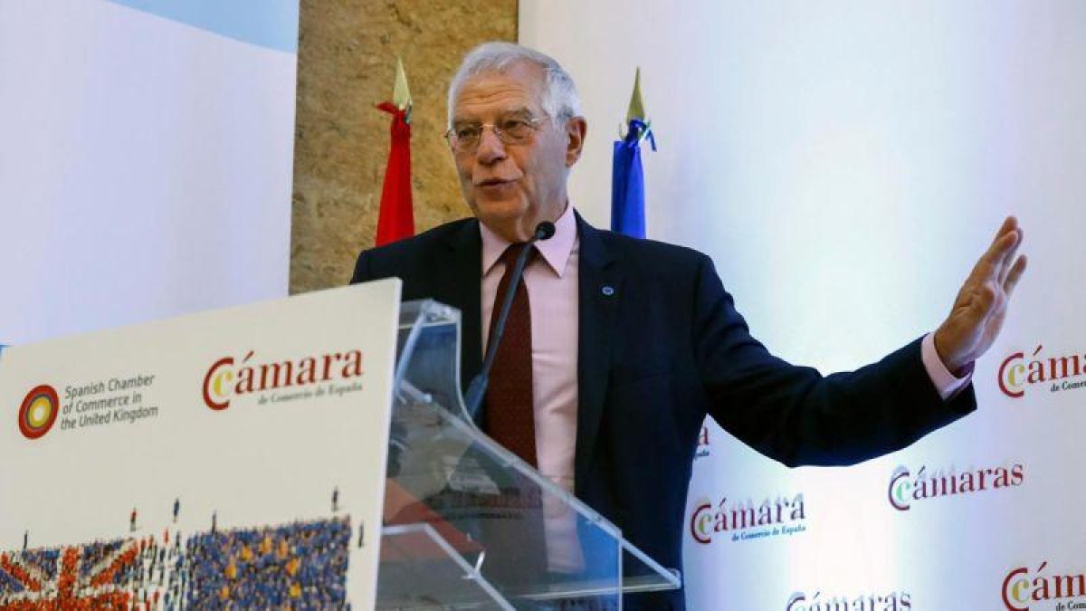 Borrell confirma que no va a dimitir por la polémica de Abengoa.-EMILIO NARANJO