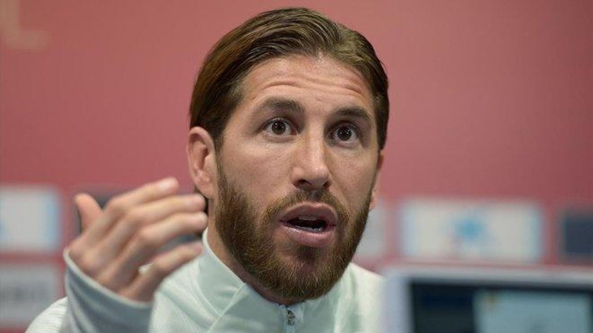Sergio Ramos, en la rueda de prensa en Cádiz.-
