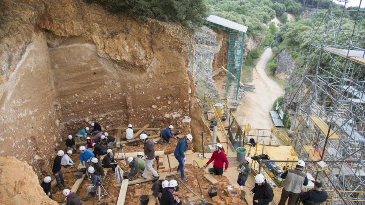 Arrancan las excavaciones en los yacimientos de la sierra de Atapuerca-Ical