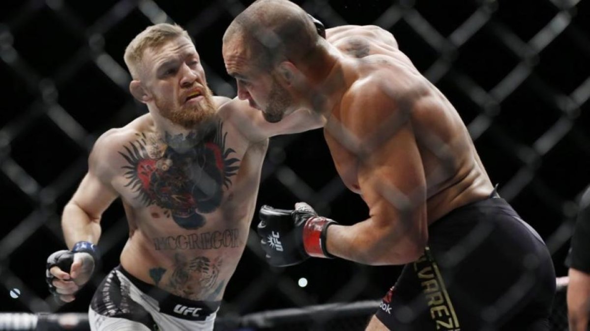 Conor McGregor noquea a Eddie Alvarez en el Madison de Nueva York.-Adam Hunger / Usa Today