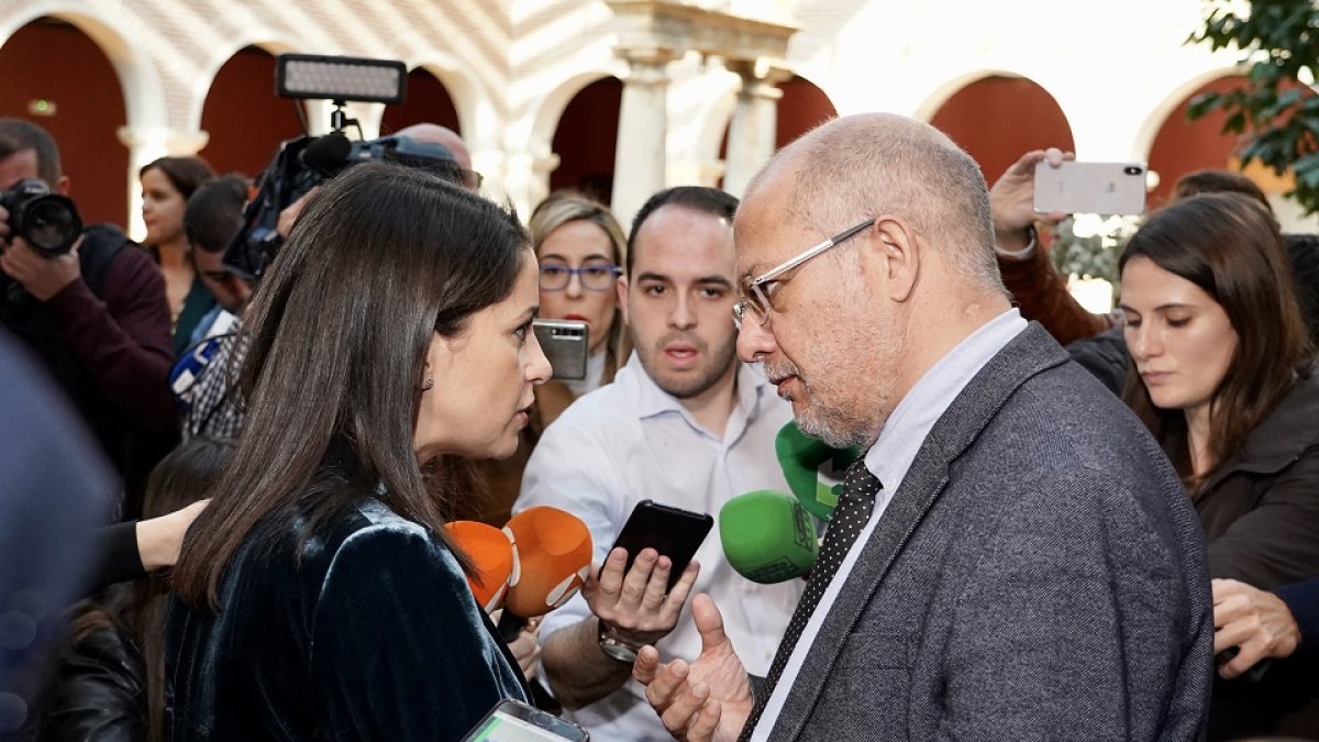 Inés Arrimadas y Francisco Igea, en su encuentro durante el foro organizado por EL MUNDO DE CASTILLA Y LEÓN. ICAL