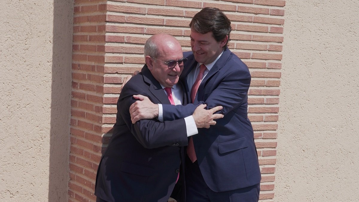 El presidente de la Junta inaugura la primera DOP de Vinos de Pago de Castilla y León. ICAL