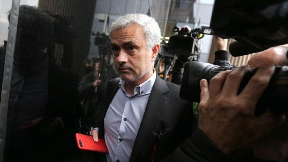 Jose Mourinho entra a declarar a los juzgados de Pozuelo por fraude a Hacienda el pasado mes de noviembre.-DAVID CASTRO