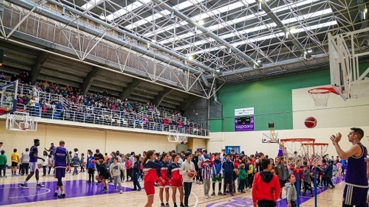 Momento del día con niños de 2023.