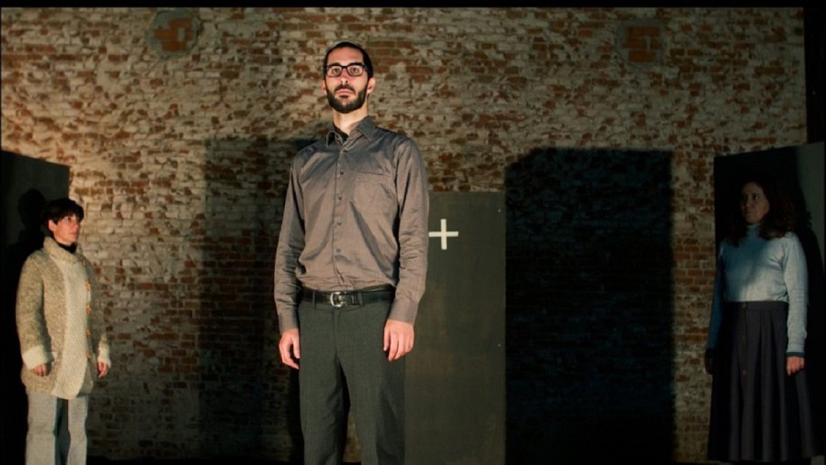 Una imagen de 'Atocha, el revés de la luz'. | TEATRO DEL BARRIO