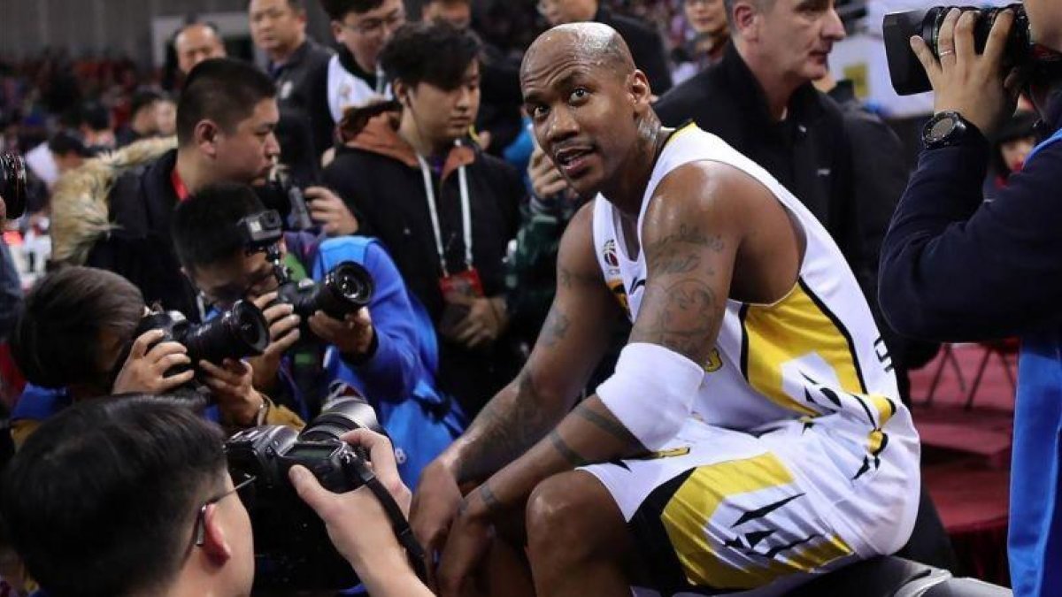 Marbury, en su último partido como jugador profesional del baloncesto.-EL PERIÓDICO
