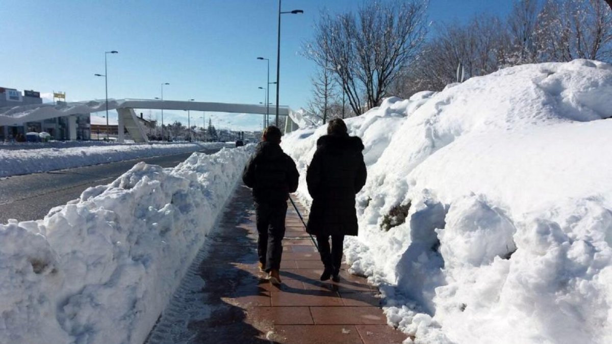 Nieve acumulada en Ávila.-ICAL