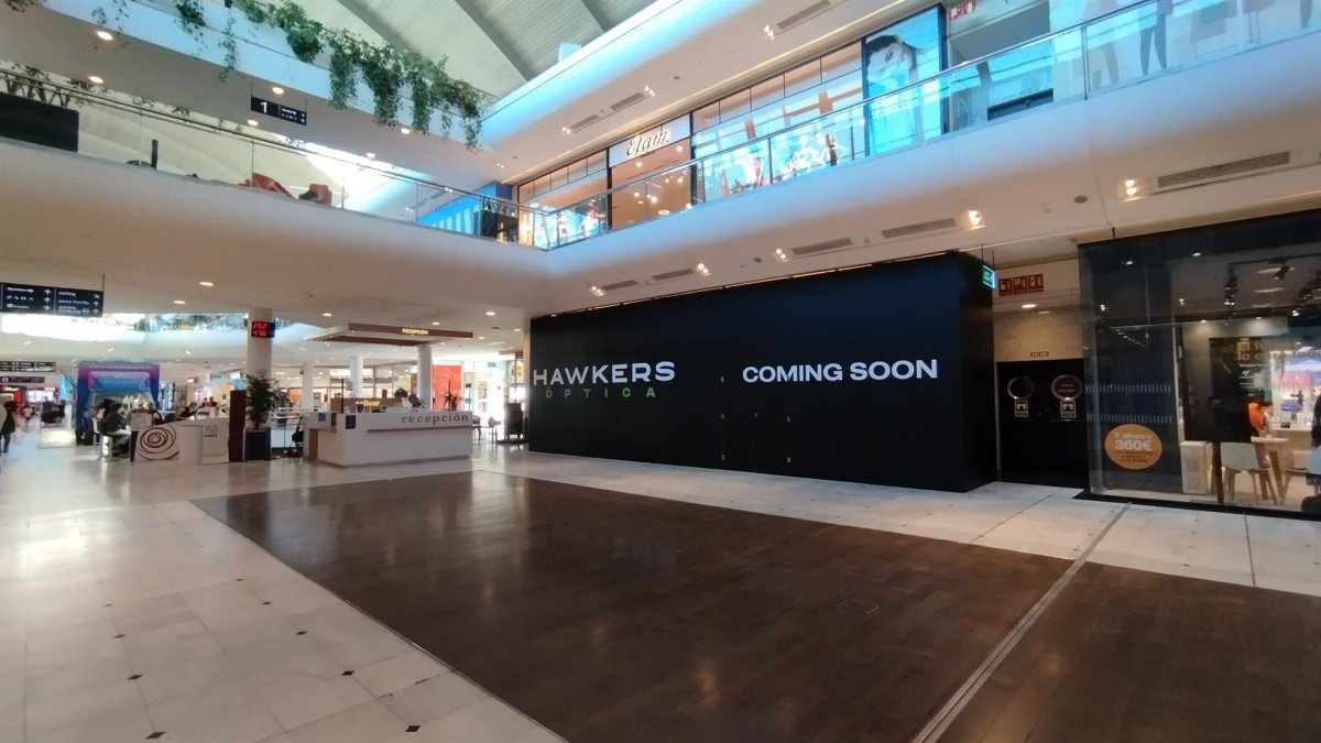 Vallsur amplía su oferta con la apertura de Hawkers y Urban Poke - EUROPA PRESS