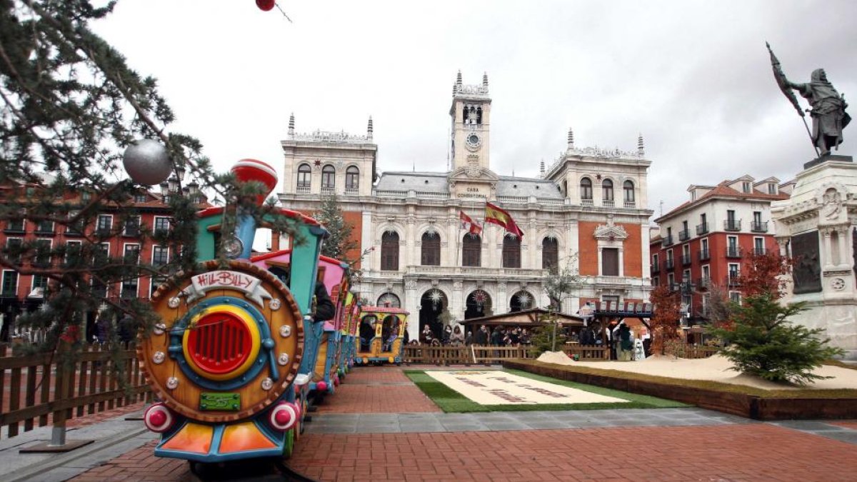 Atracciones infantiles en la Plaza Mayor de Valladolid-Ical
