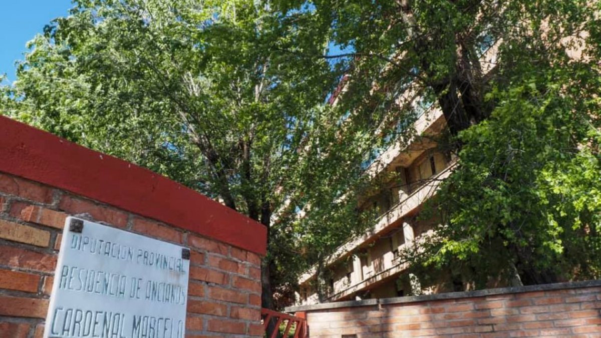 9D0ECE8B-01B0-4B97-AD04-C02E501D2369