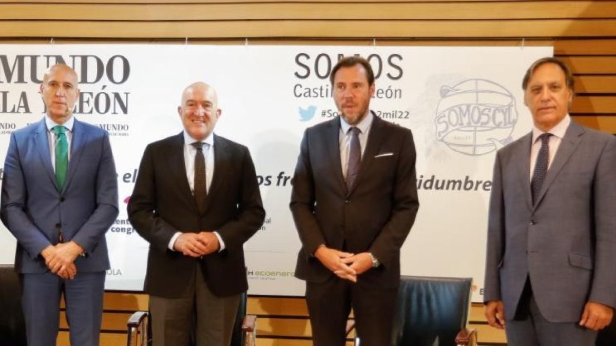 José Antonio Diez, Jesús Julio Carnero, Óscar Puente y Carlos García Carbayo. J. M. LOSTAU