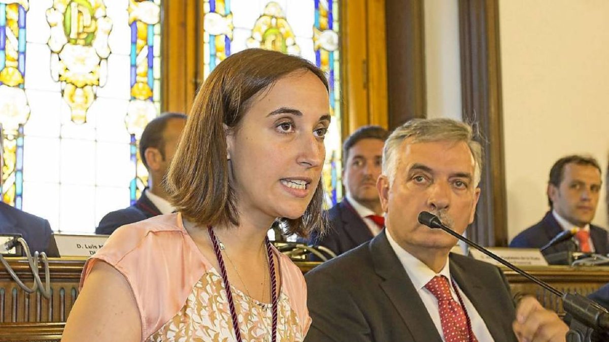 Pilar Vicente en su discurso.-M.A.S