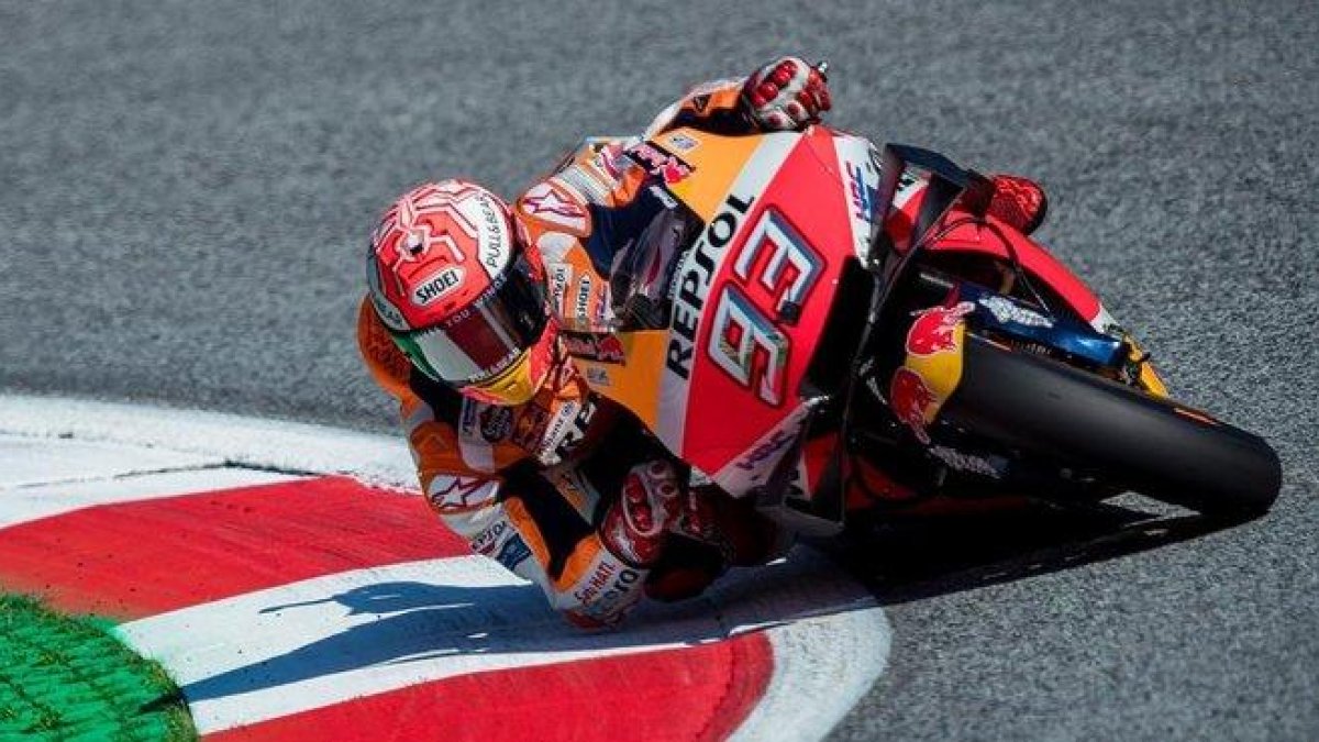 Marc Márquez (Honda), en su vuelta rápida de hoy en Spielberg.-EFE / DOMINIK ANGERER