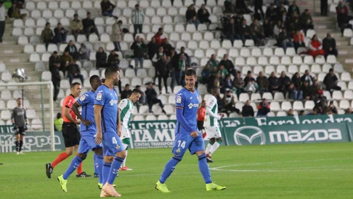 Guardiola (14), en el partido de ida de la eliminatoria de Copa entre Córdoba y Getafe.-SÁNCHEZ MORENO / DIARIO CÓRDOBA