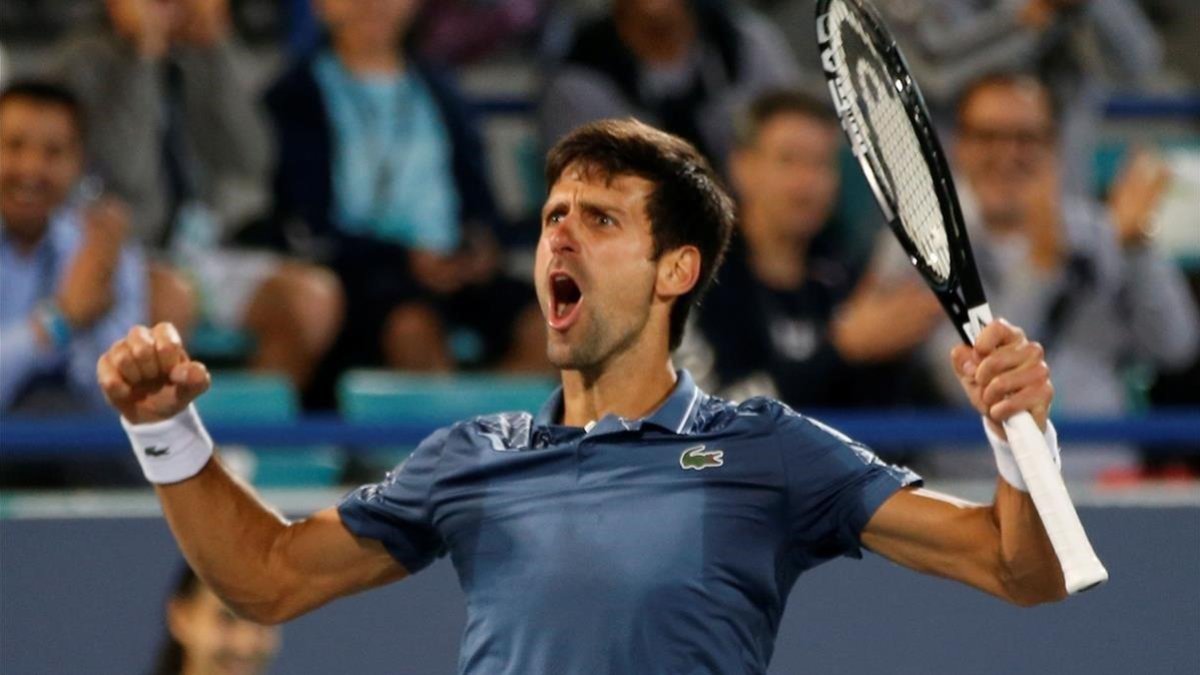 Novak Djokovic celebra su primer éxito de la temporada.-